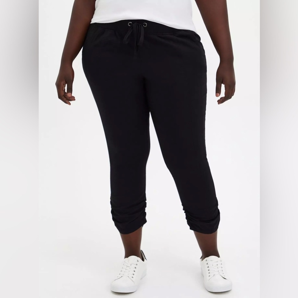 Torrid Crop Pull-On Skinny Stretch Poplin Mid-Rise Pant  Hiking Outdoors